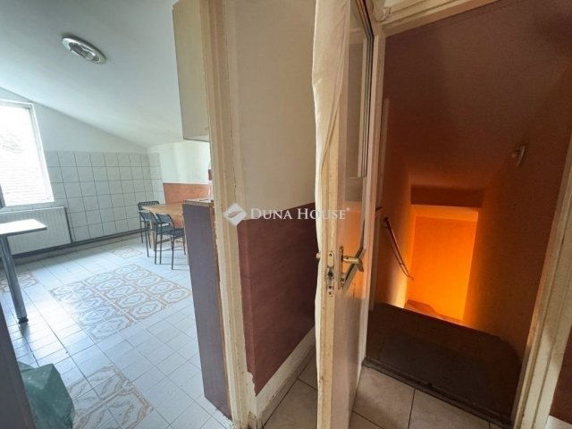 Eladó családi ház, Budapesten, XV. kerületben 149 M Ft