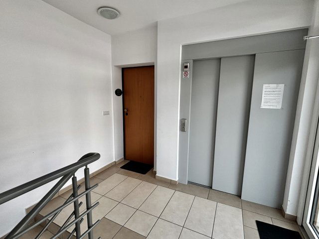 Eladó téglalakás, Balatonfüreden 110 M Ft, 2+1 szobás