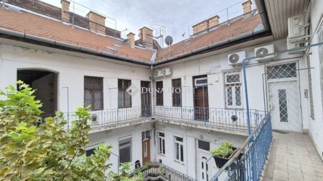 Eladó téglalakás, Budapesten, VII. kerületben 76.5 M Ft