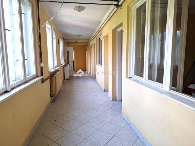 Eladó családi ház, Bozzaiban 37.5 M Ft, 4 szobás