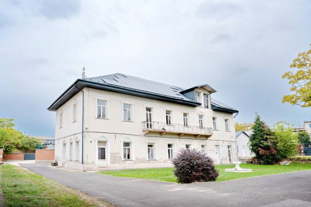 Eladó ipari ingatlan, Budapesten, IX. kerületben 1920 M Ft