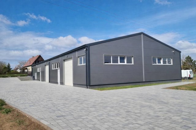 Eladó ipari ingatlan, Nyíregyházán 257 M Ft, 3 szobás