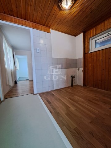 Eladó nyaraló, Miskolcon 17.9 M Ft, 2+2 szobás