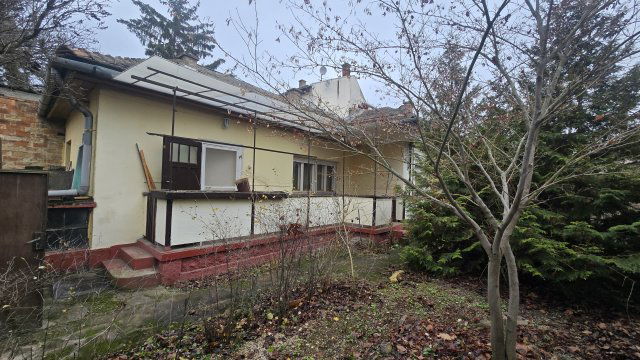 Eladó családi ház, Budapesten, XV. kerületben 79.9 M Ft