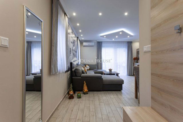 Eladó családi ház, Mosonmagyaróváron 87.99 M Ft, 3 szobás