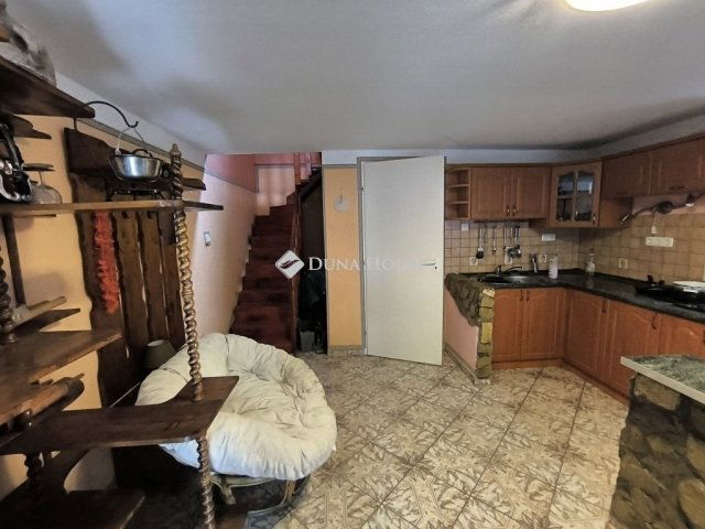 Eladó családi ház, Fóton 47.9 M Ft, 3 szobás