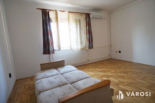 Eladó családi ház, Gyálon 129.9 M Ft, 6 szobás