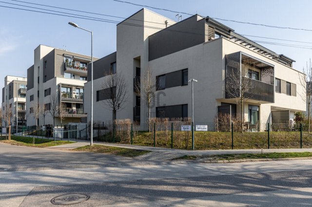 Eladó téglalakás, Budapesten, III. kerületben 144 M Ft, 3 szobás