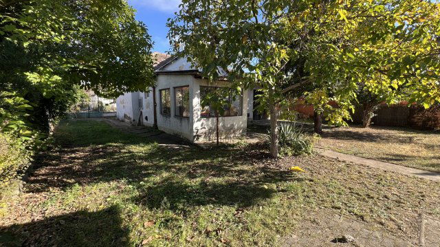 Eladó családi ház, Budapesten, XVII. kerületben 76.9 M Ft