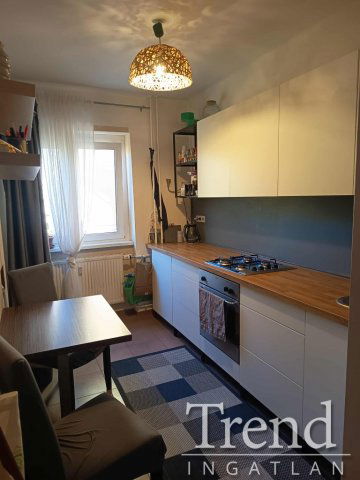 Eladó téglalakás, Dunaújvárosban 32.9 M Ft, 1 szobás