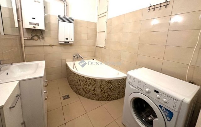 Eladó téglalakás, Budapesten, VIII. kerületben 99.9 M Ft