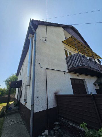 Eladó ikerház, Debrecenben 110 M Ft, 6 szobás