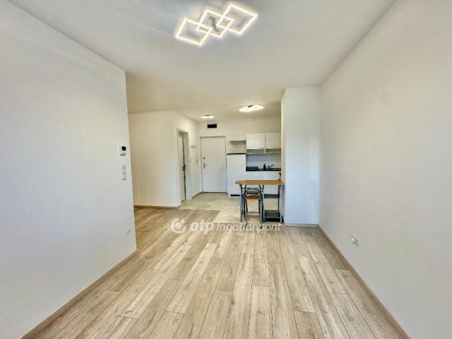 Eladó téglalakás, Budapesten, XI. kerületben 84.9 M Ft, 1 szobás