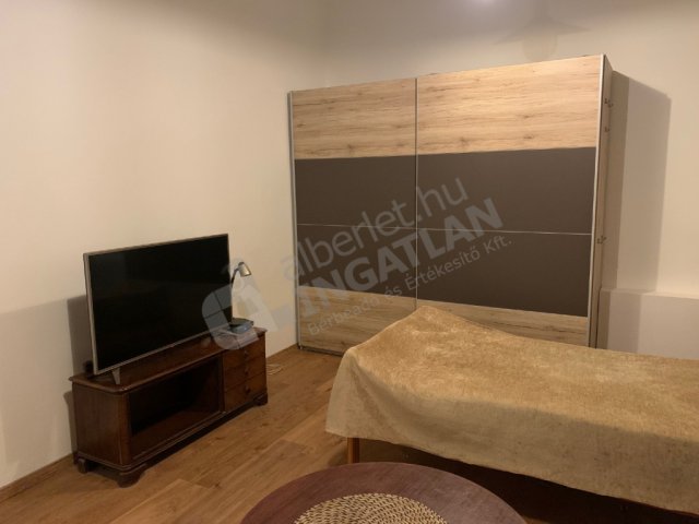 Kiadó téglalakás, albérlet, XIII. kerületben, Bulcsú utcában