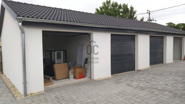 Eladó garázs, Szombathelyen, Tömjénhegy utcában 9.9 M Ft