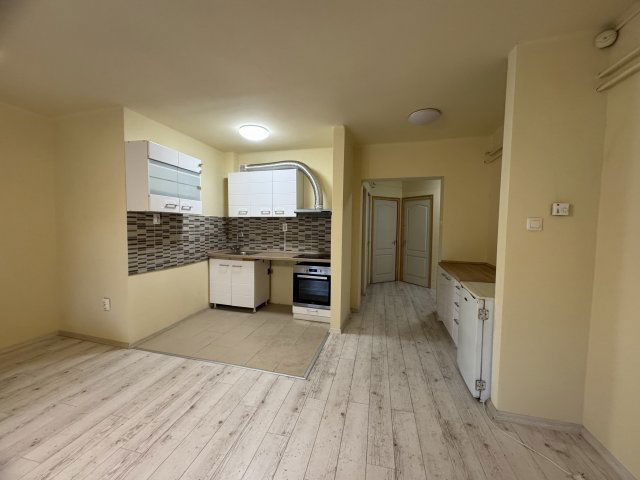 Eladó téglalakás, Pécsett, Király utcában 61.9 M Ft