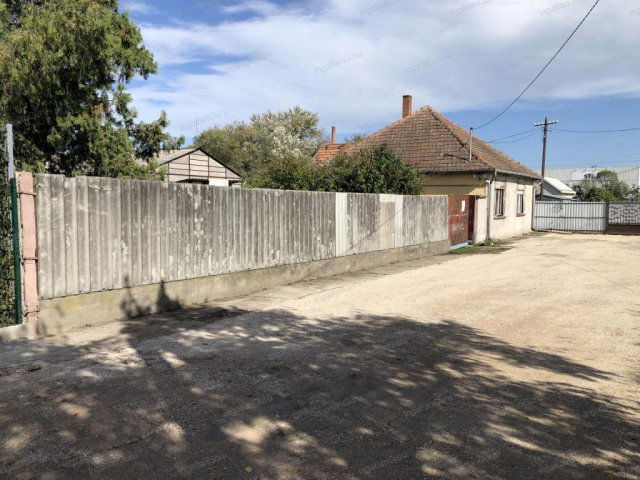 Eladó családi ház, Kecskeméten 54.9 M Ft, 4 szobás