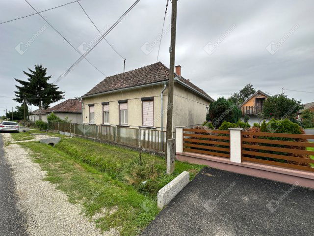 Eladó családi ház, Kerkabarabáson 8 M Ft, 3 szobás