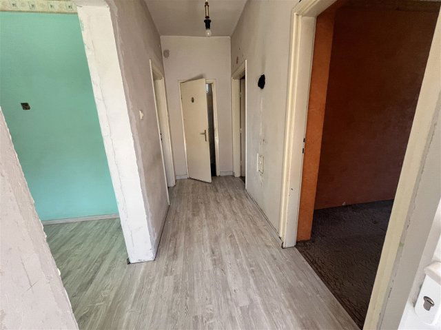 Eladó családi ház, Sarkadon 9.3 M Ft, 2 szobás