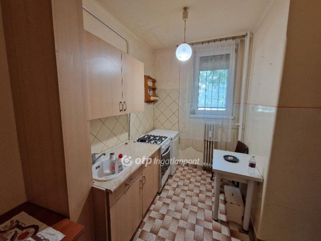 Eladó panellakás, Nyíregyházán 49 M Ft, 2+1 szobás