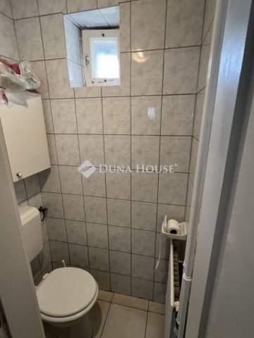 Eladó családi ház, Sárbogárdon 29.5 M Ft, 4 szobás