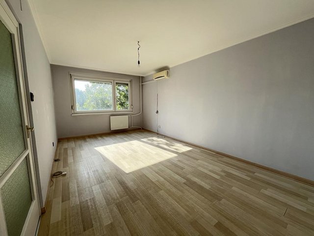Eladó panellakás, Budapesten, III. kerületben 66.9 M Ft, 2 szobás