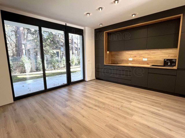 Eladó nyaraló, Balatonfenyvesen 63.3 M Ft, 1 szobás