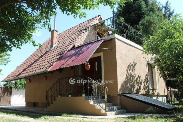 Eladó családi ház, Szolnokon 42 M Ft, 2+1 szobás