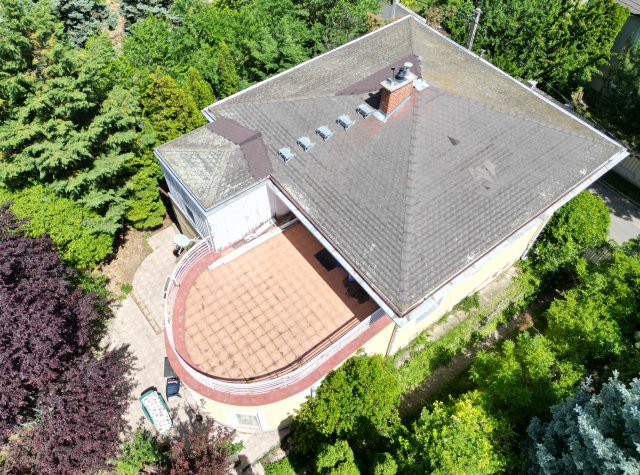 Eladó családi ház, Budapesten, III. kerületben 440 M Ft