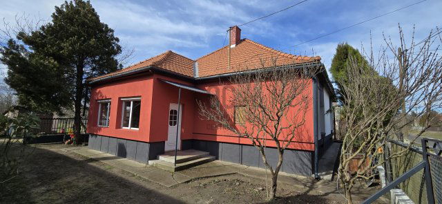 Eladó családi ház, Pálfán 39.9 M Ft, 2 szobás