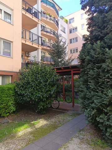 Eladó téglalakás, Budapesten, XIV. kerületben, Ilka utcában