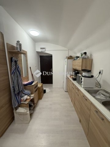 Eladó téglalakás, Budapesten, X. kerületben 22.5 M Ft, 1 szobás