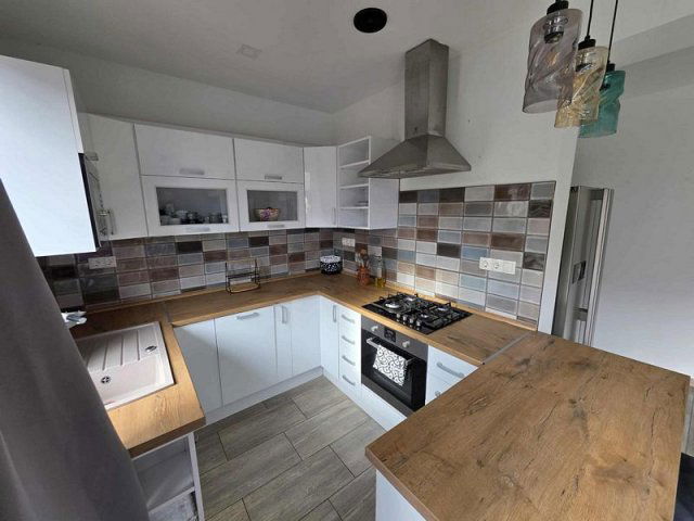 Kiadó családi ház, albérlet, Érden 350 E Ft / hó, 4 szobás