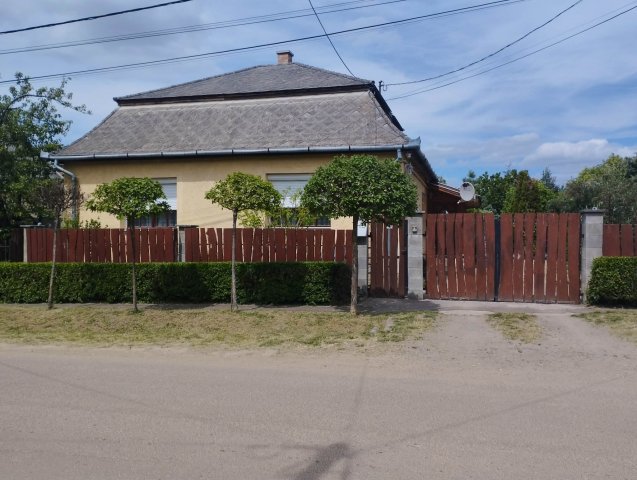 Eladó családi ház, Pásztón 46 M Ft, 2+1 szobás