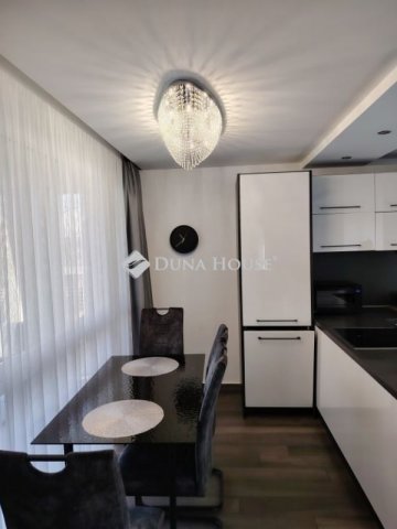 Kiadó téglalakás, albérlet, Szegeden 350 E Ft / hó, 2+1 szobás