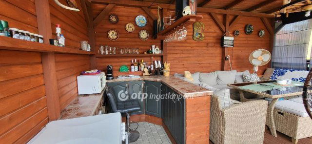 Eladó családi ház, Győrött 74.99 M Ft, 3 szobás