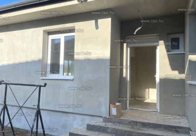 Eladó ikerház, Erdőkertesen 104.9 M Ft, 5 szobás