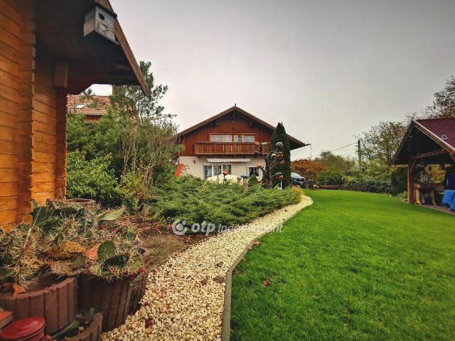 Eladó családi ház, Szigethalmon 114.9 M Ft, 4 szobás