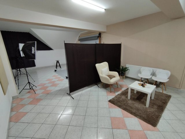 Kiadó ipari ingatlan, Hatvanban 150 E Ft / hó