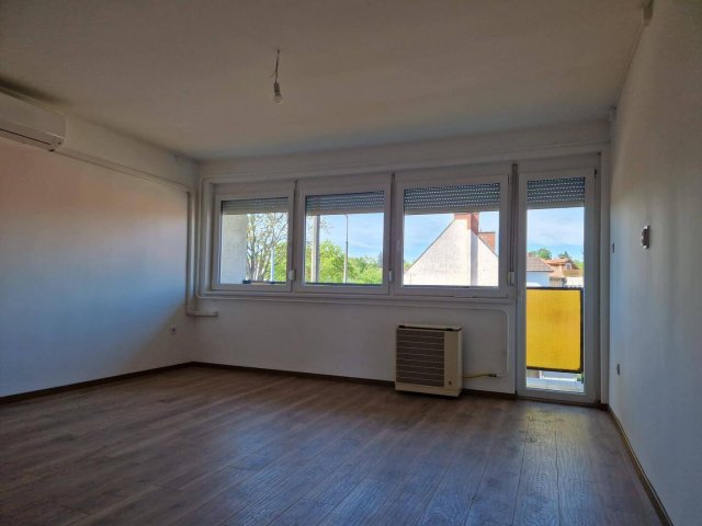 Eladó téglalakás, Egerben 58 M Ft, 3 szobás