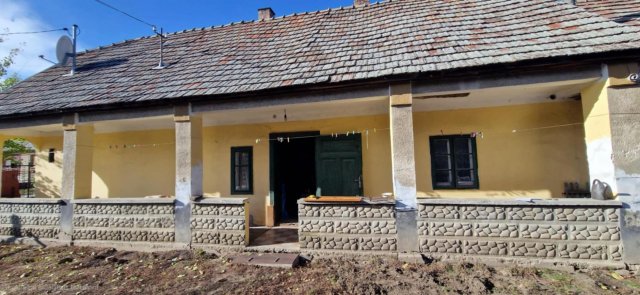 Eladó családi ház, Etén 16.2 M Ft, 2 szobás
