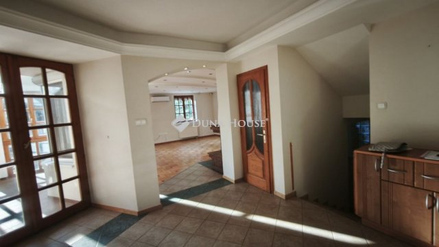 Eladó családi ház, Kecskeméten 169 M Ft, 8 szobás