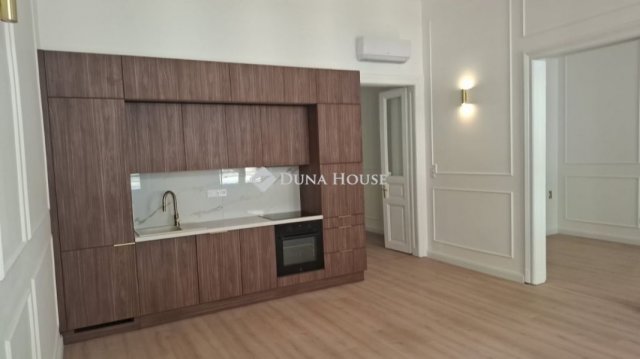 Kiadó téglalakás, albérlet, Budapesten, VII. kerületben