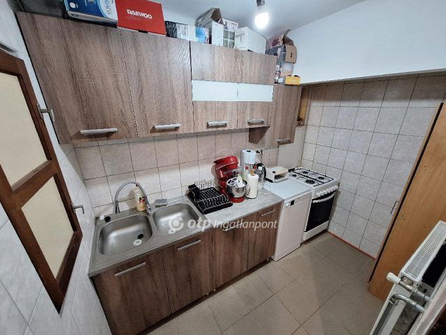 Eladó nyaraló, Tiszakécskén 29 M Ft, 2 szobás