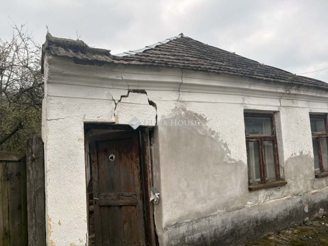 Eladó családi ház, Győrsövényházon 10.9 M Ft, 2 szobás