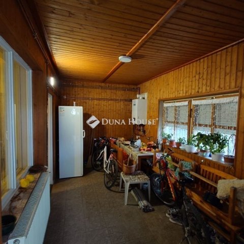 Eladó családi ház, Pilisen 89.5 M Ft, 4 szobás