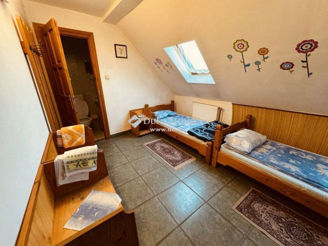 Eladó családi ház, Pilisszentlászlón 225 M Ft, 3+3 szobás