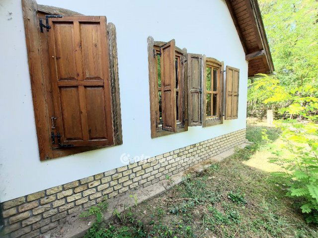 Eladó családi ház, Kecskeméten 135 M Ft, 1+4 szobás