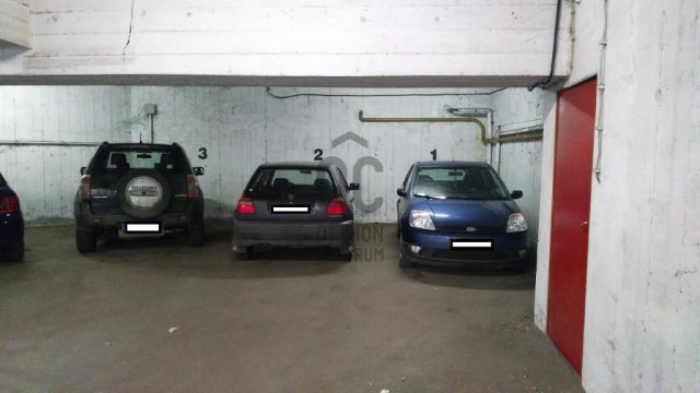 Kiadó garázs, Pécsett, Petőfi utcában 25 E Ft / hó