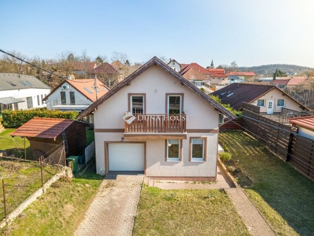 Eladó ikerház, Csömörön 136 M Ft, 4 szobás